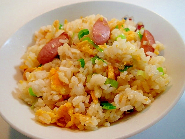 創味で ウインナーと卵と葱のチャーハン レシピ・作り方 by ぷ〜みぃまま♪|楽天レシピ